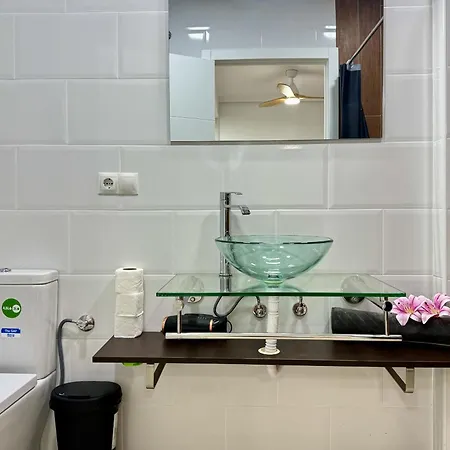 By Gloove Apartman Torrevieja